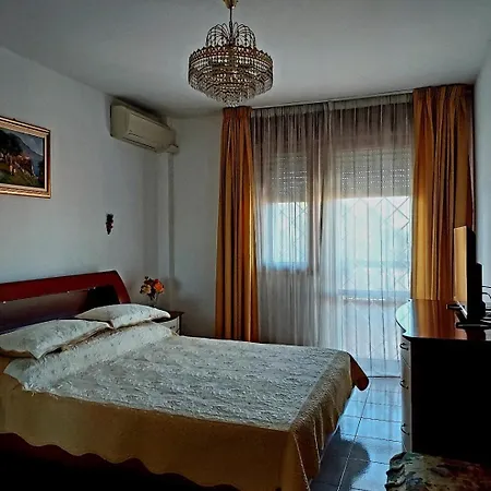 Tina'home بيت ضيافة *